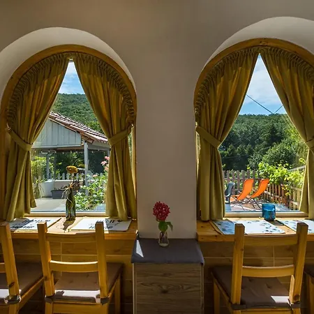 Apartamento Neve Nincs - önálló Házikó- Privát Szféra