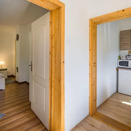 Neve Nincs Apartman