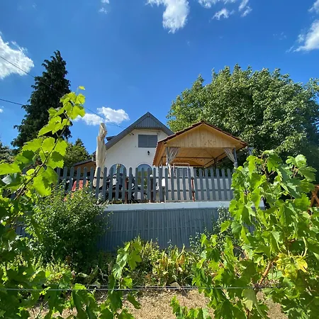 Neve Nincs - önálló Házikó- Privát Szféra Apartamento *
